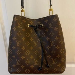 Louis Vuitton NeoNoe MM. Rarely used.